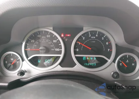 2007 Jeep Wrangler Unlimited Sahara z USA, uszkodzony, nr VIN 1J4GA59147L155674